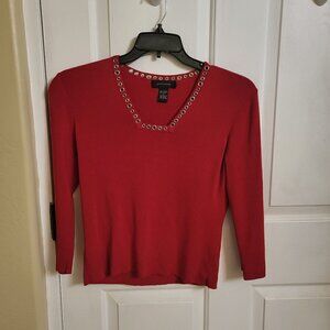 Pointelle red three quarter sleeve top with rivets  SIZE: MEDIUM